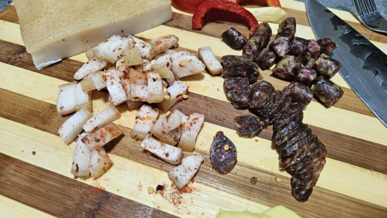 Slănina de porc, între mit și realitate: ce arată datele despre grăsimea tradițională românească