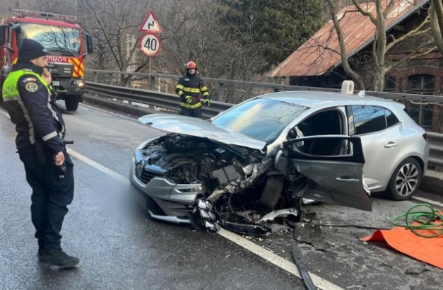 Accident cumplit lângă Girona: doi români și-au pierdut viața într-un incendiu devastator după impactul dintre două camioane