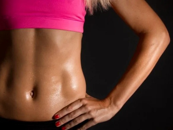 Abdomen plat: 6 alimente consumate zilnic care pot favoriza balonarea și grăsimea abdominală