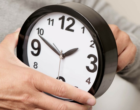 Când trecem la ora de vară în 2026: data exactă și ce trebuie să știe românii