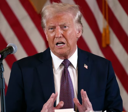 Administrația Trump permite temporar vânzarea petrolului rusesc aflat pe mare