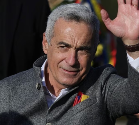 Analiză politică: scenarii tensionate în jurul Guvernului Bolojan și viitorul PNL