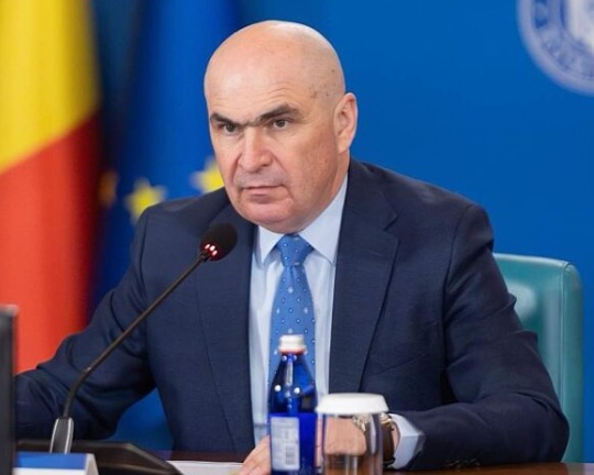 Bolojan anunță că nu demisionează și lansează acuzații dure la adresa PSD: „Cămara e goală, iar banii sunt risipiți”