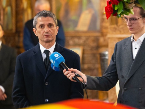 Răzvan Lucescu, discurs care a oprit timpul la funeralii. Mesajul care a emoționat o țară întreagă