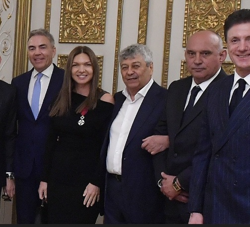 Gestul făcut de Simona Halep la catafalcul lui Mircea Lucescu. Momentul care a impresionat în tăcere
